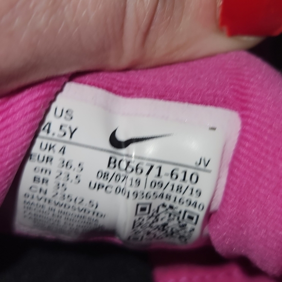Nike Revolution Pink Running Shoes Sneakers Size 4.5 Y BQ5671-610 - Picture 6 of 6